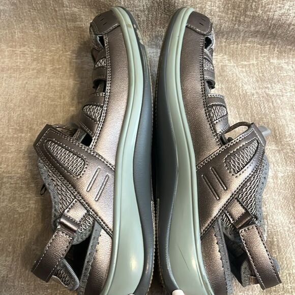 Orthofeet Verona Sandals - Picture 6 of 9